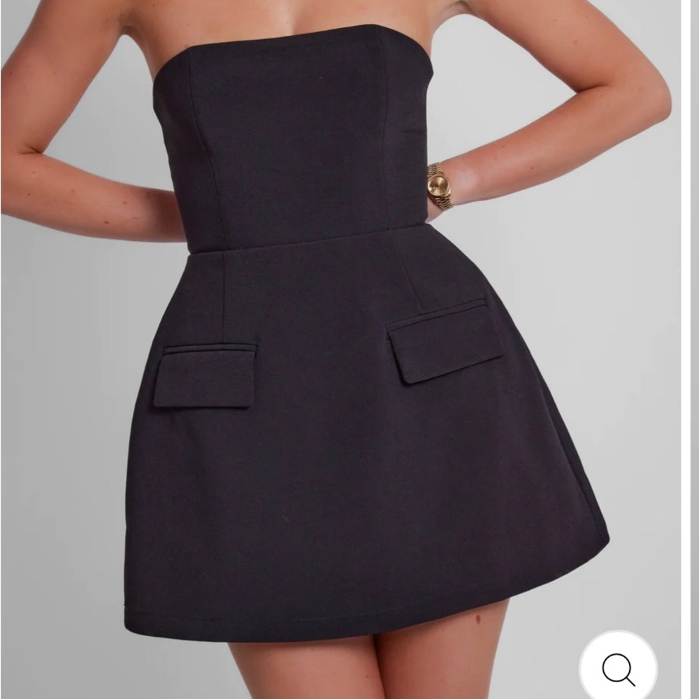 ODD MUSE BLACK STRAPLESS DRESS